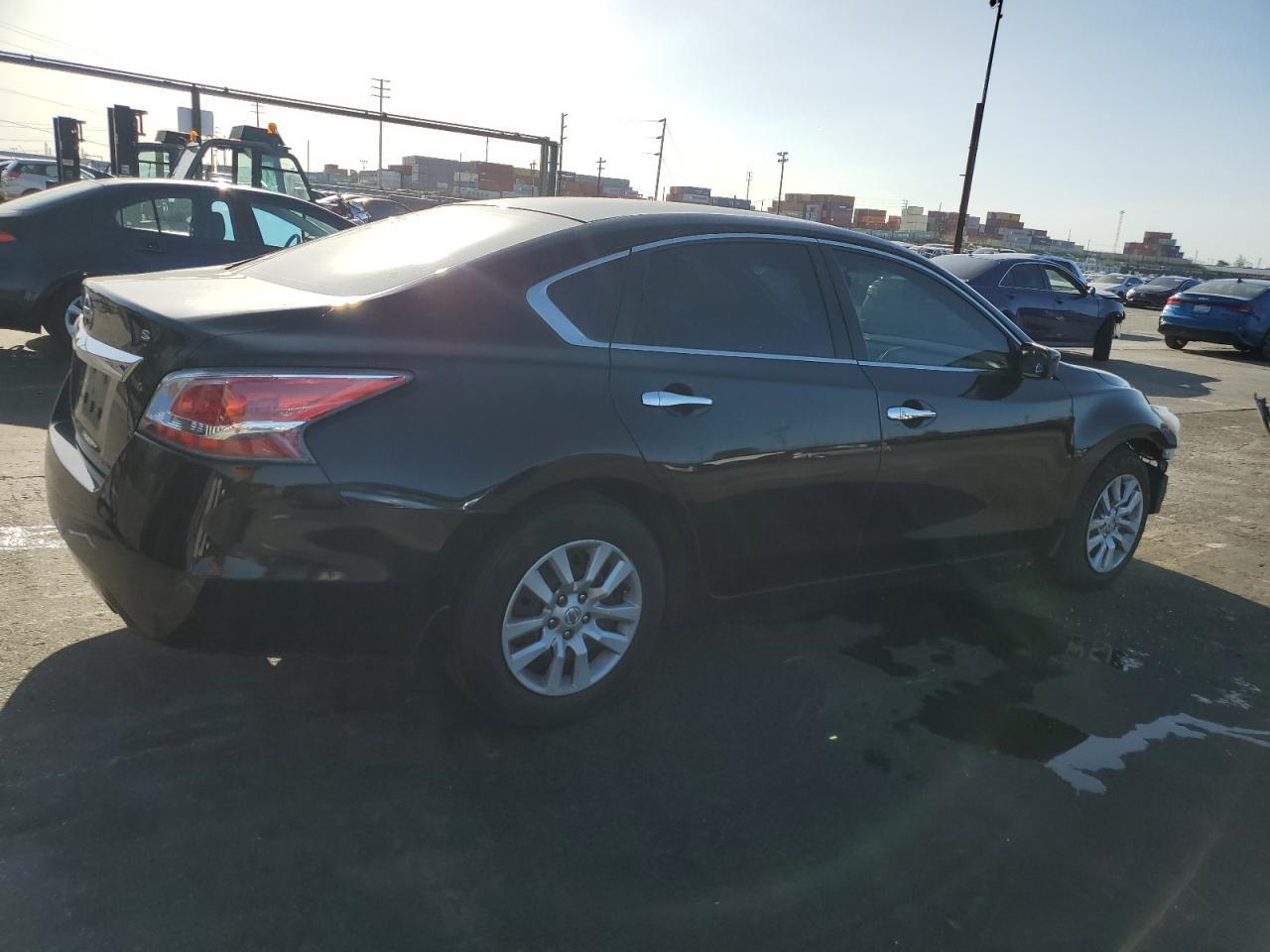 2015 Nissan Altima 2.5 - Фото 3