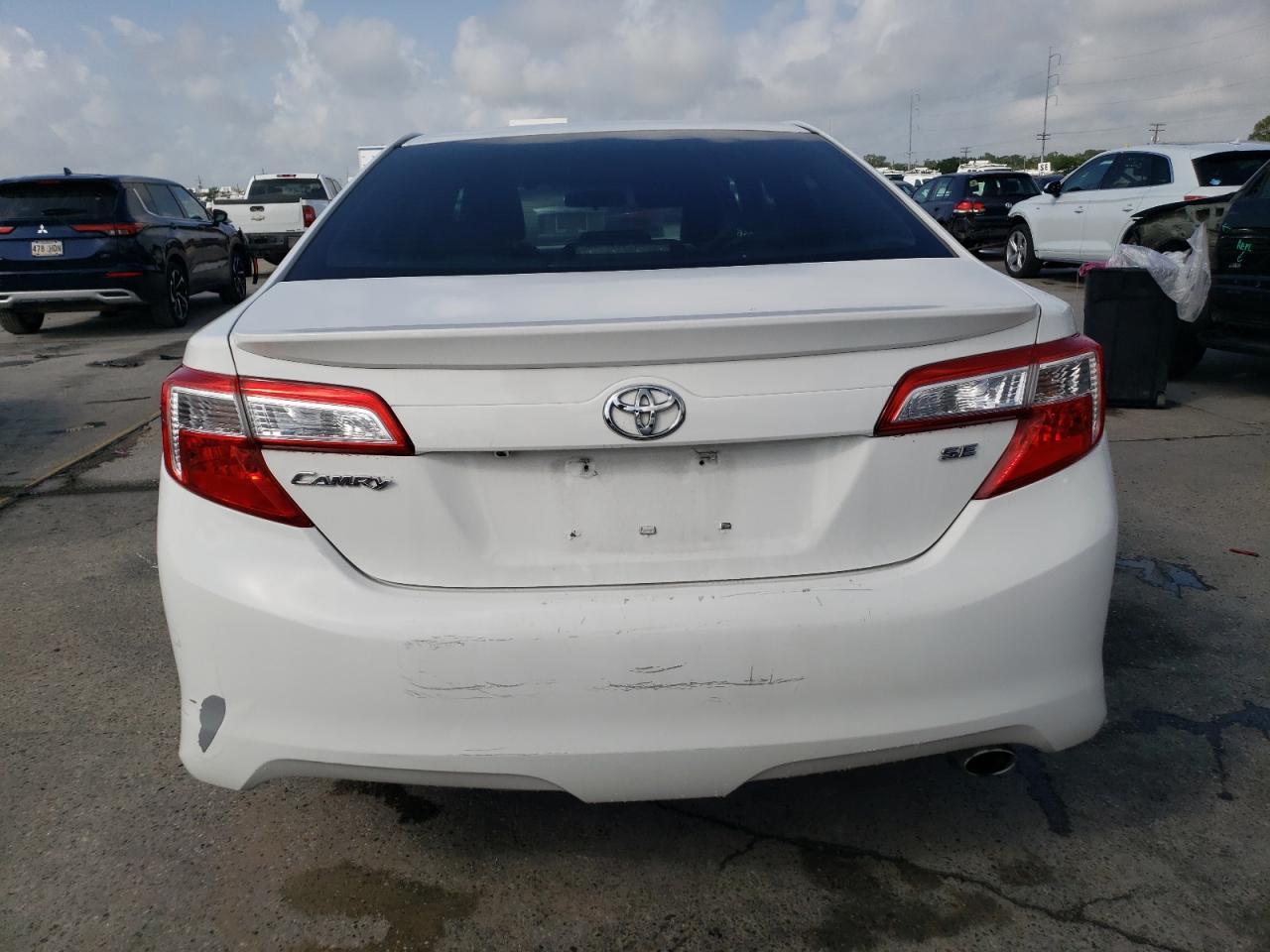 2014 Toyota Camry L - Фото 6