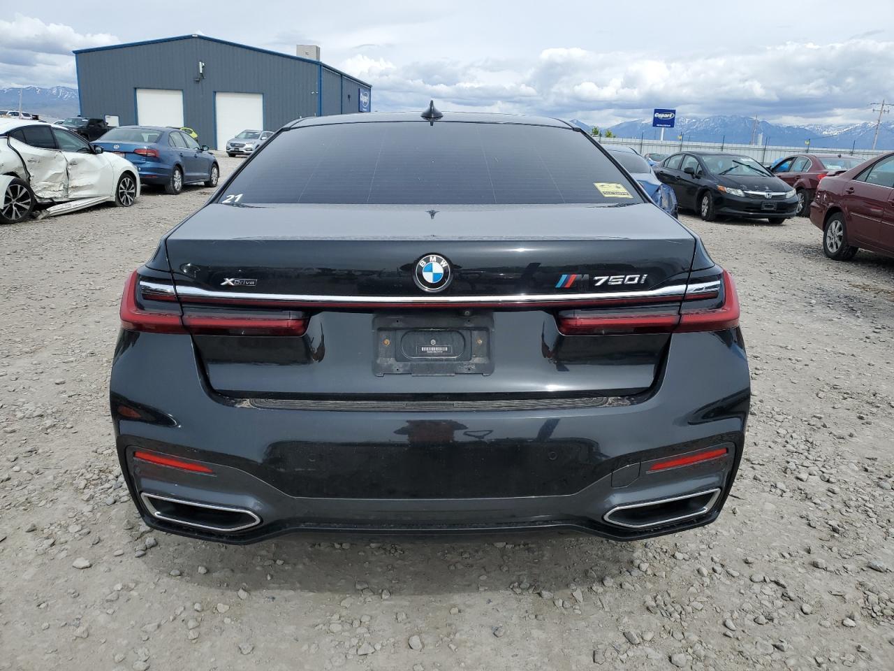 2021 BMW 750 Xi - Фото 6