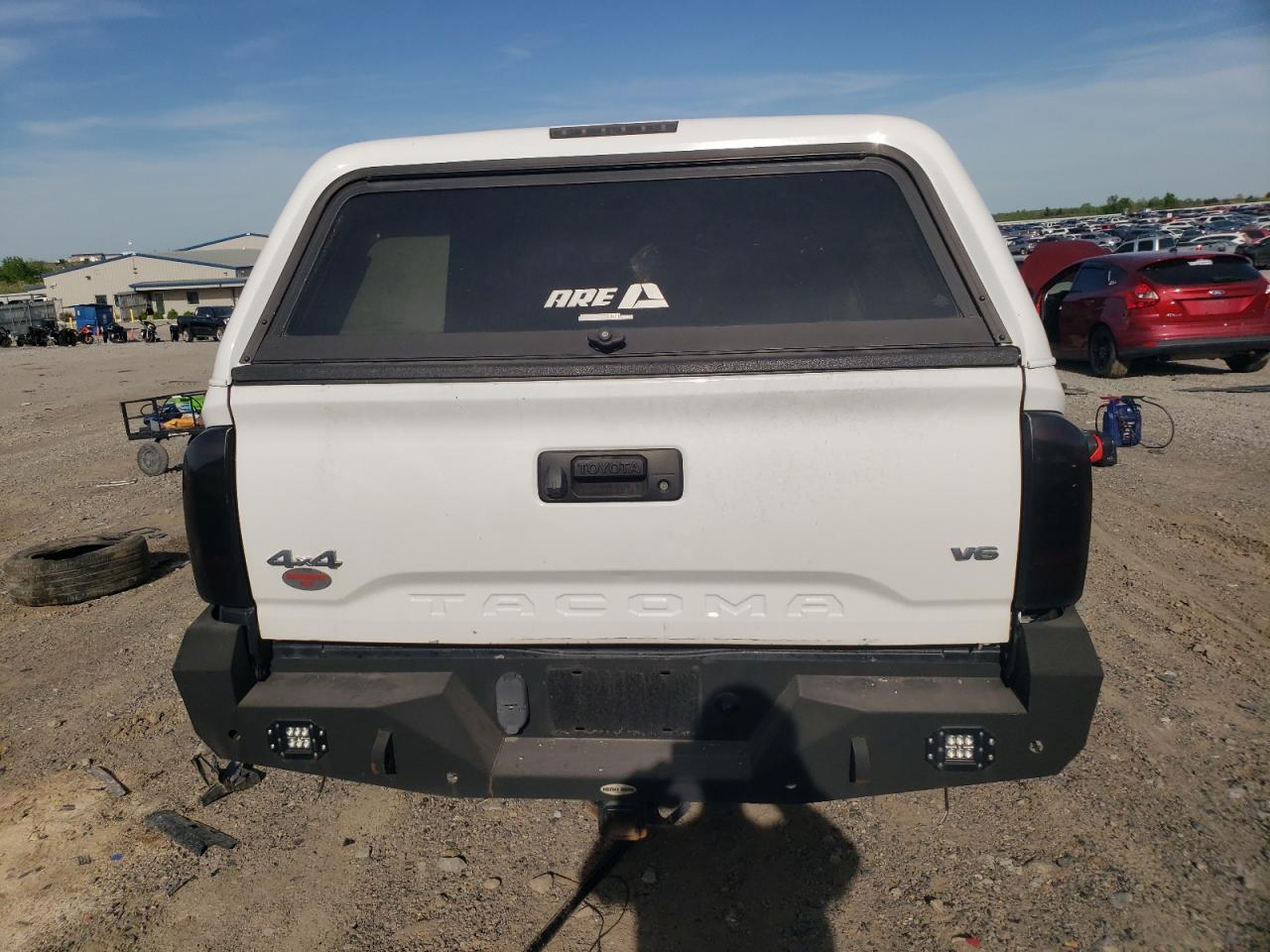 2018 Toyota Tacoma Double Cab - Фото 6