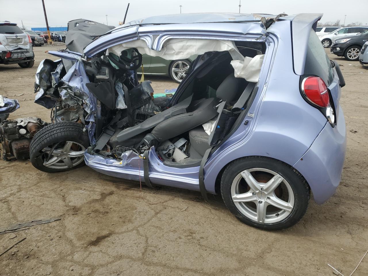 2014 Chevrolet Spark Ls - Фото 2