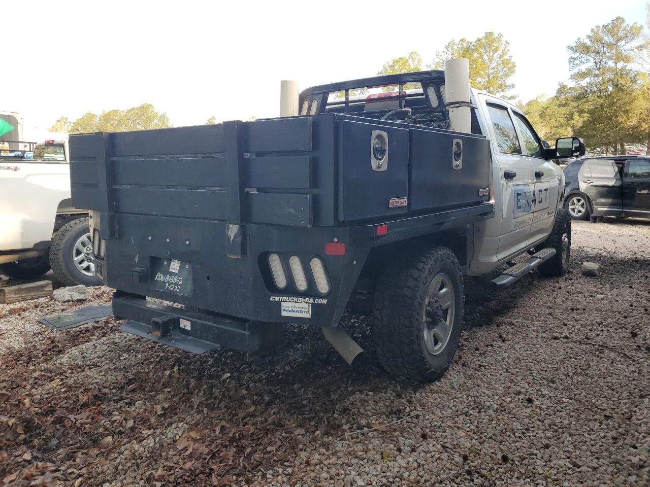 2020 Ram 3500 Tradesman - Фото 3