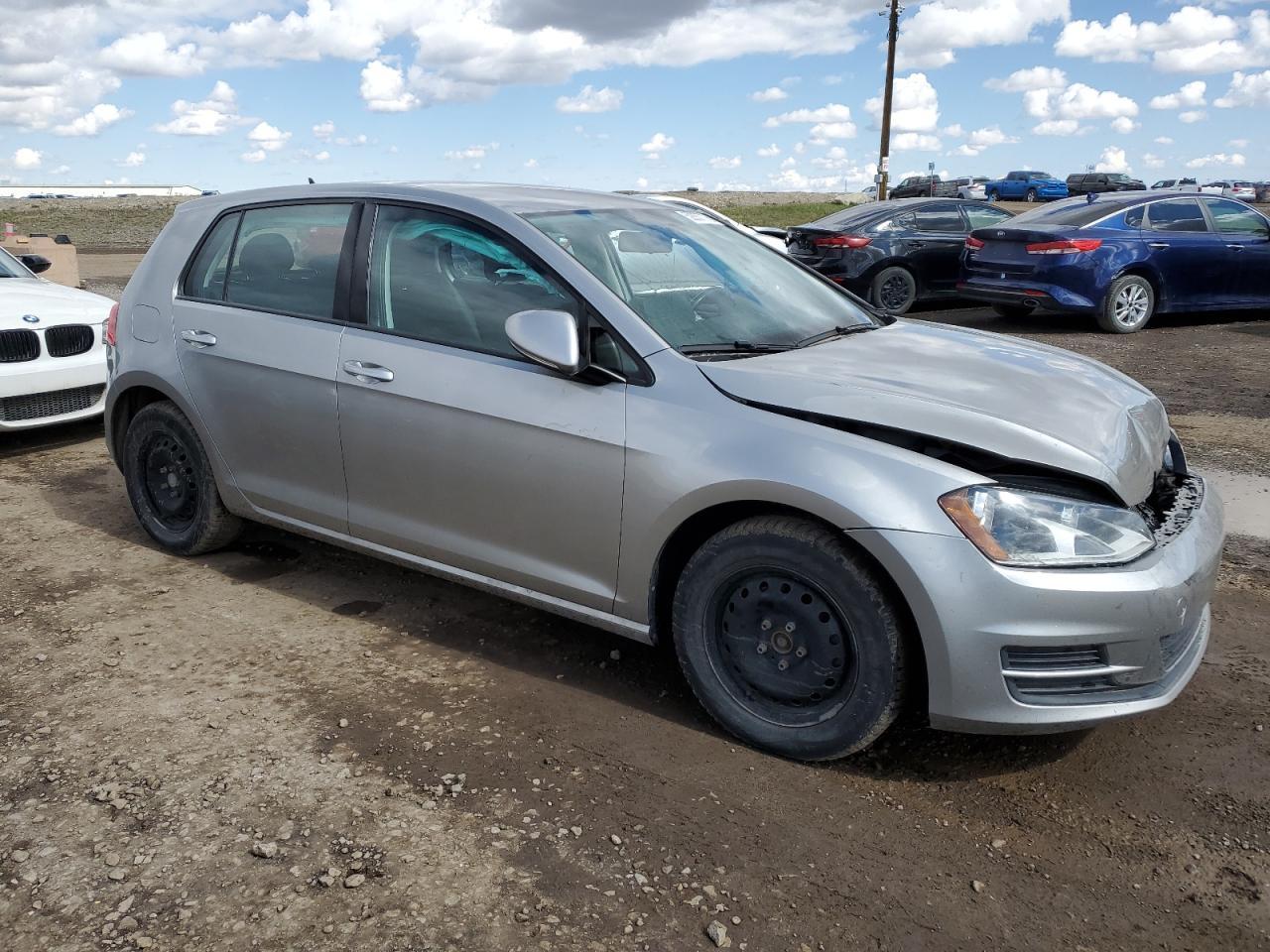 2016 Volkswagen Golf S/Se - Image 4