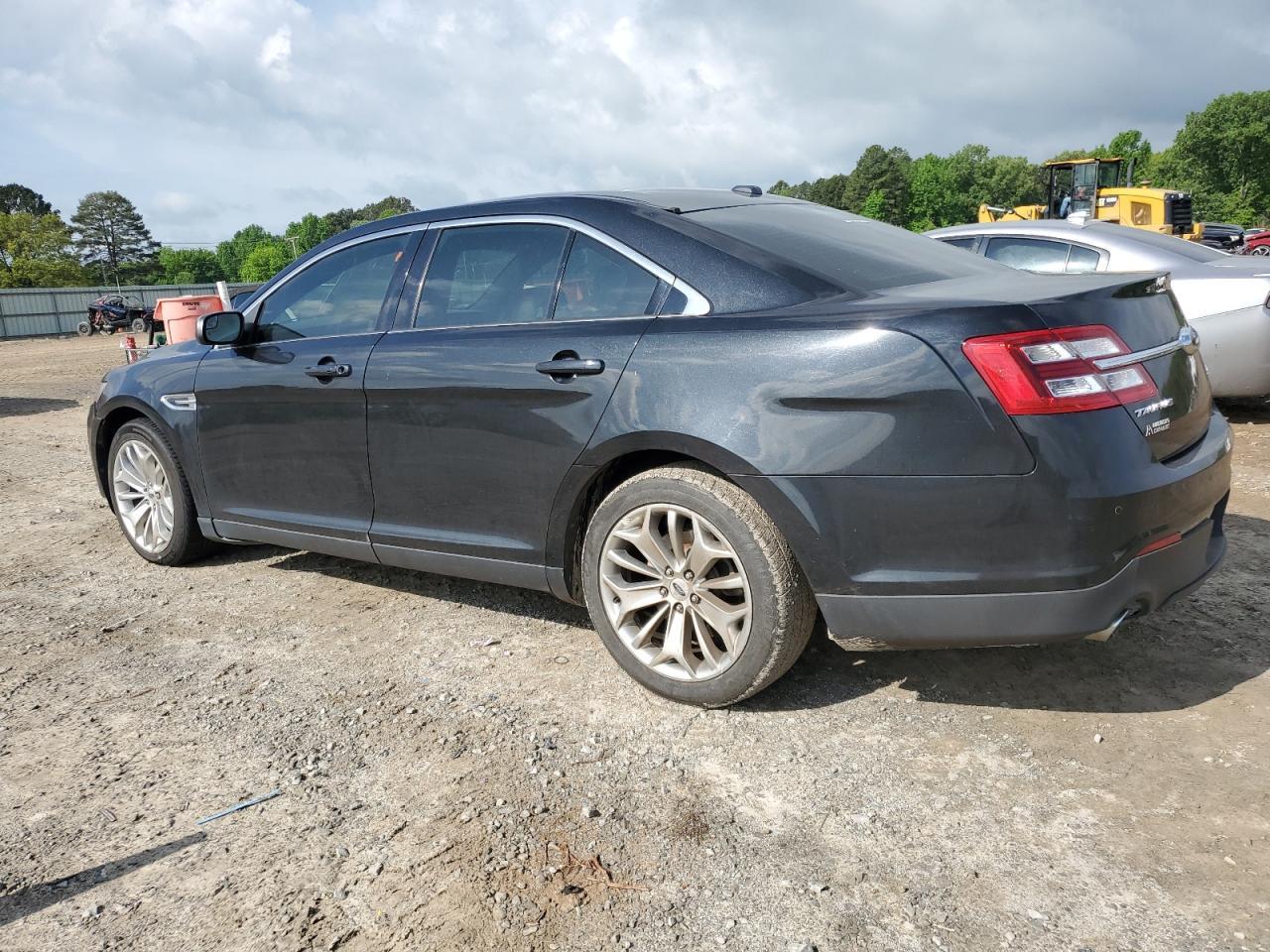 2015 Ford Taurus Limited - Фото 2