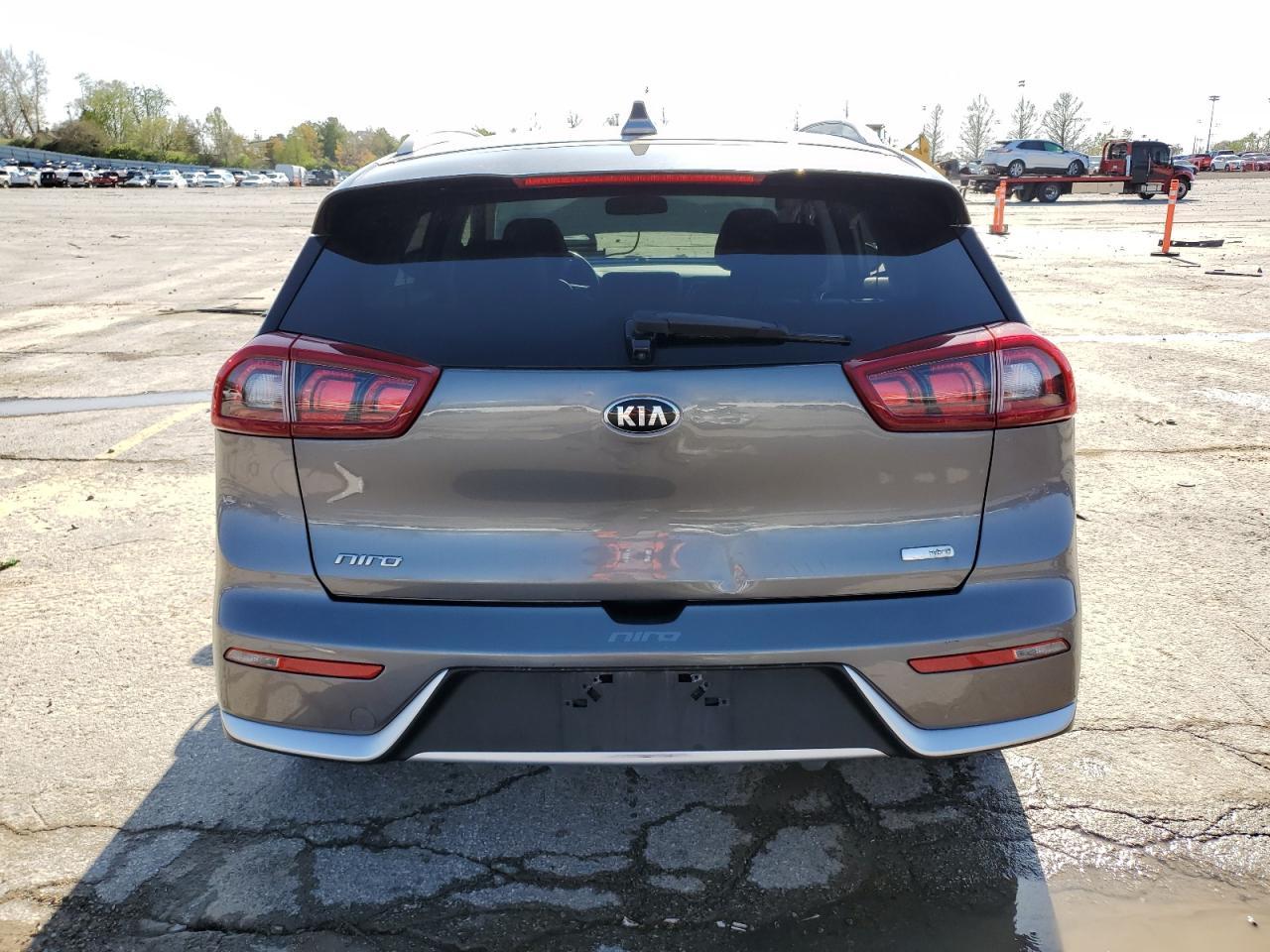 2017 Kia Niro Fe - Фото 6
