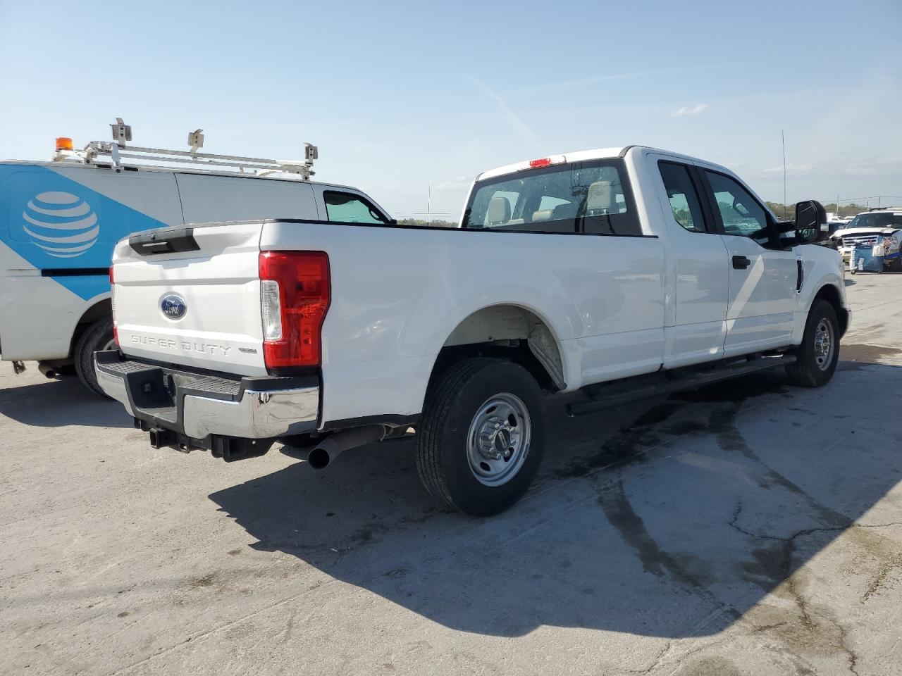 2018 Ford F250 Super Duty - Image 3