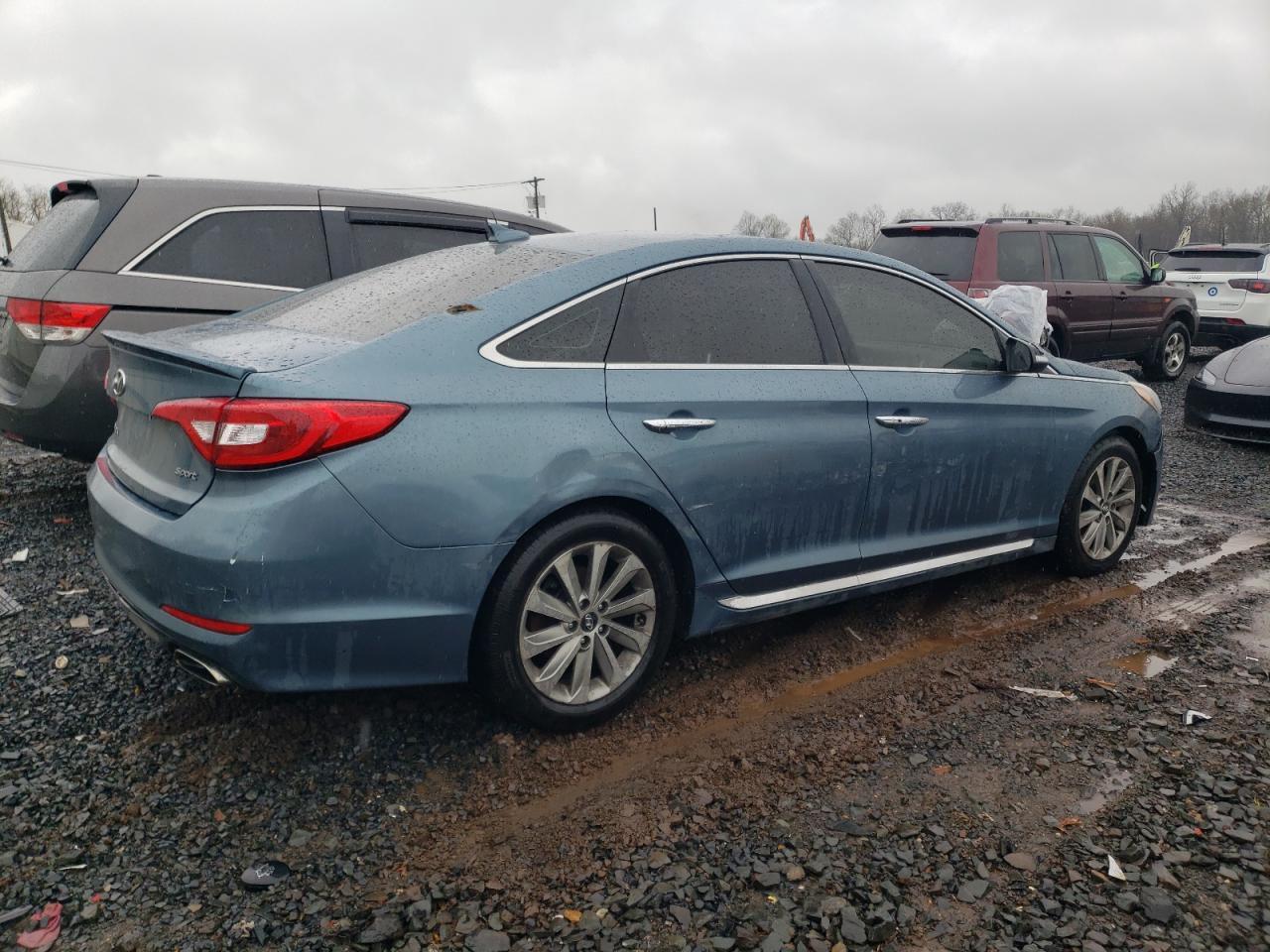2017 Hyundai Sonata Sport - Image 3
