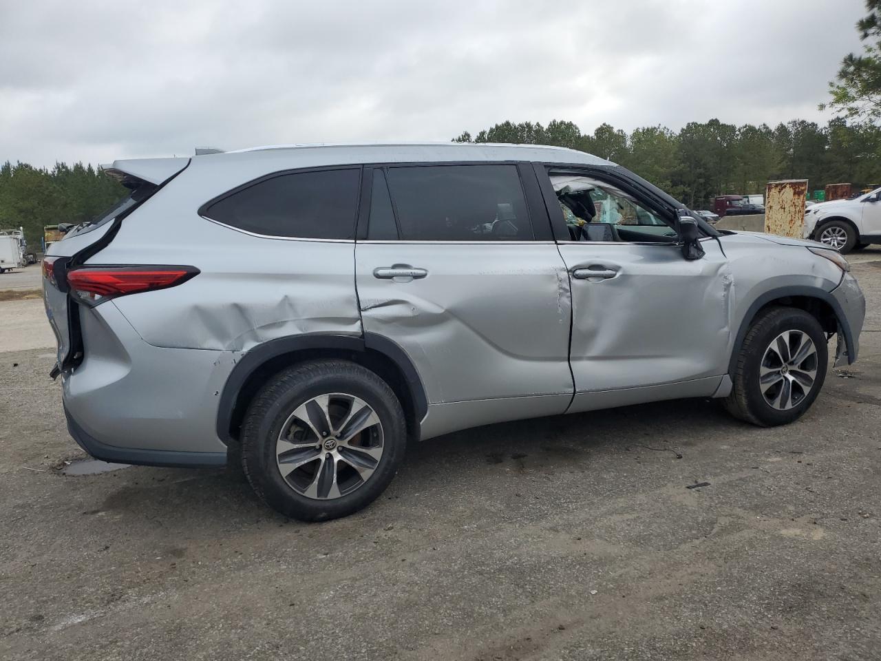 2020 Toyota Highlander Xle - Фото 3