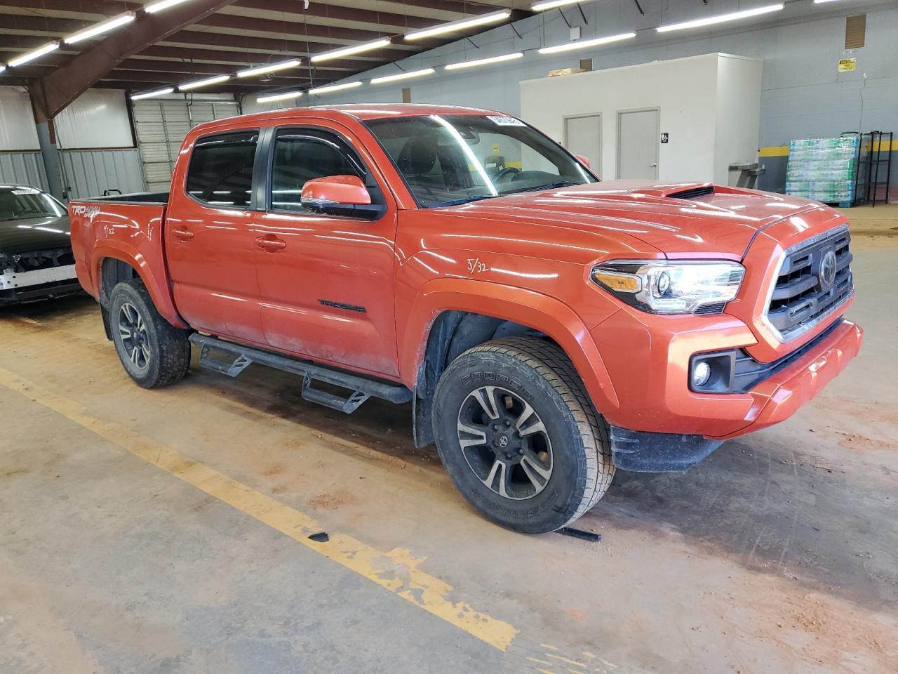 2018 Toyota Tacoma Double Cab - Фото 4