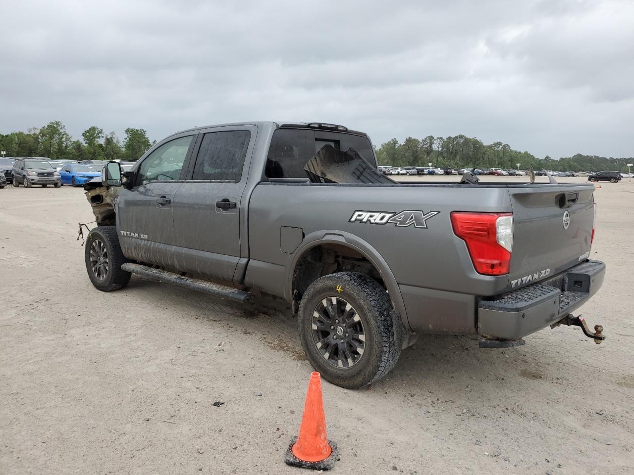2019 Nissan Titan Xd Sl - Фото 2