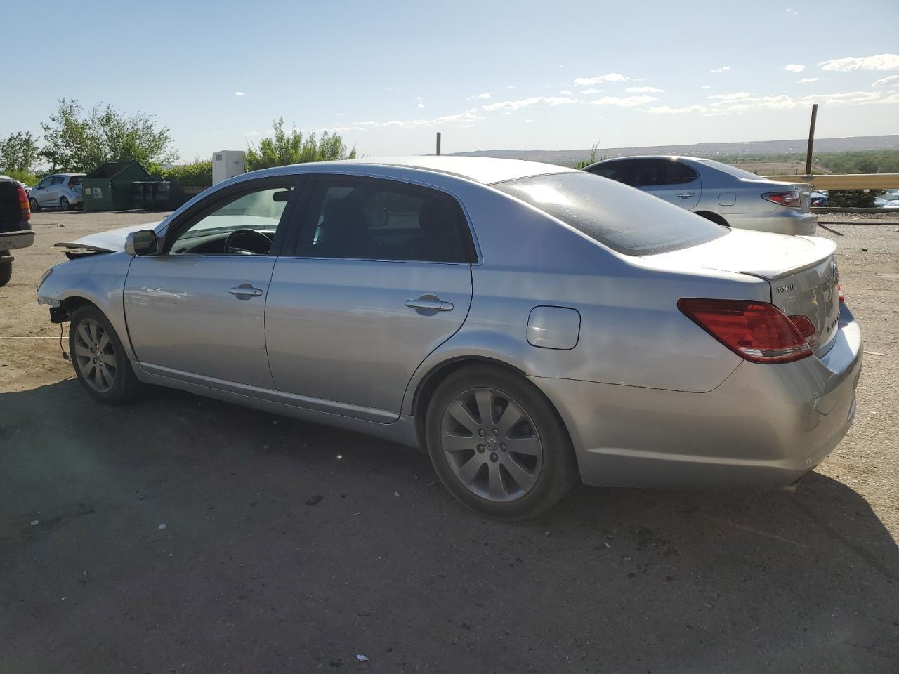 2005 Toyota Avalon Xl - Фото 2