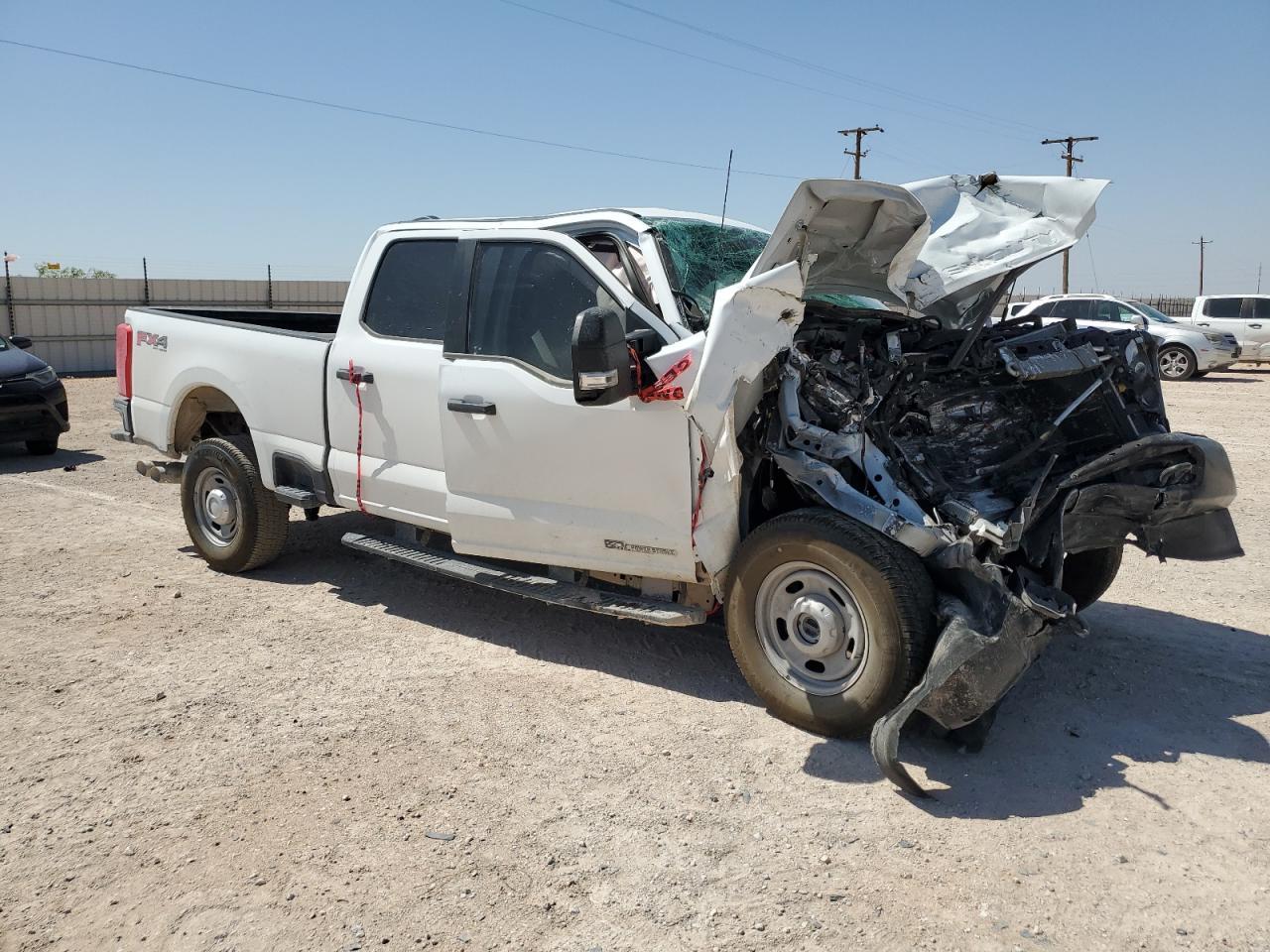 2025 Ford F250 Super Duty - Фото 4