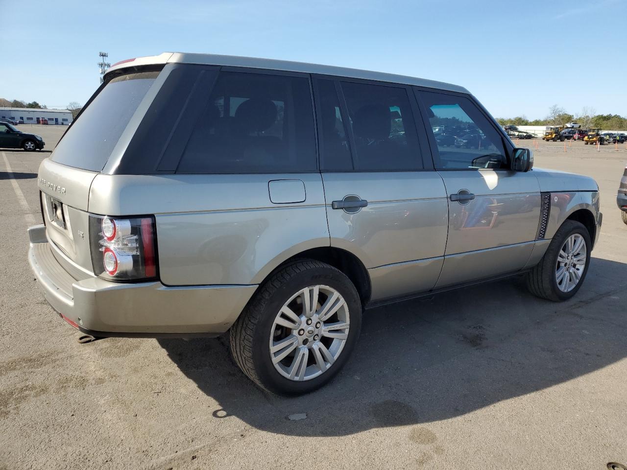 2010 Land Rover Range Rover Hse Luxury - Image 3