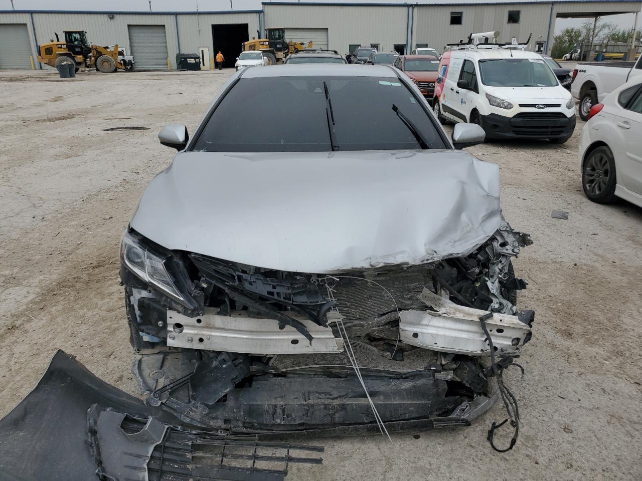2021 Toyota Camry Le - Image 5