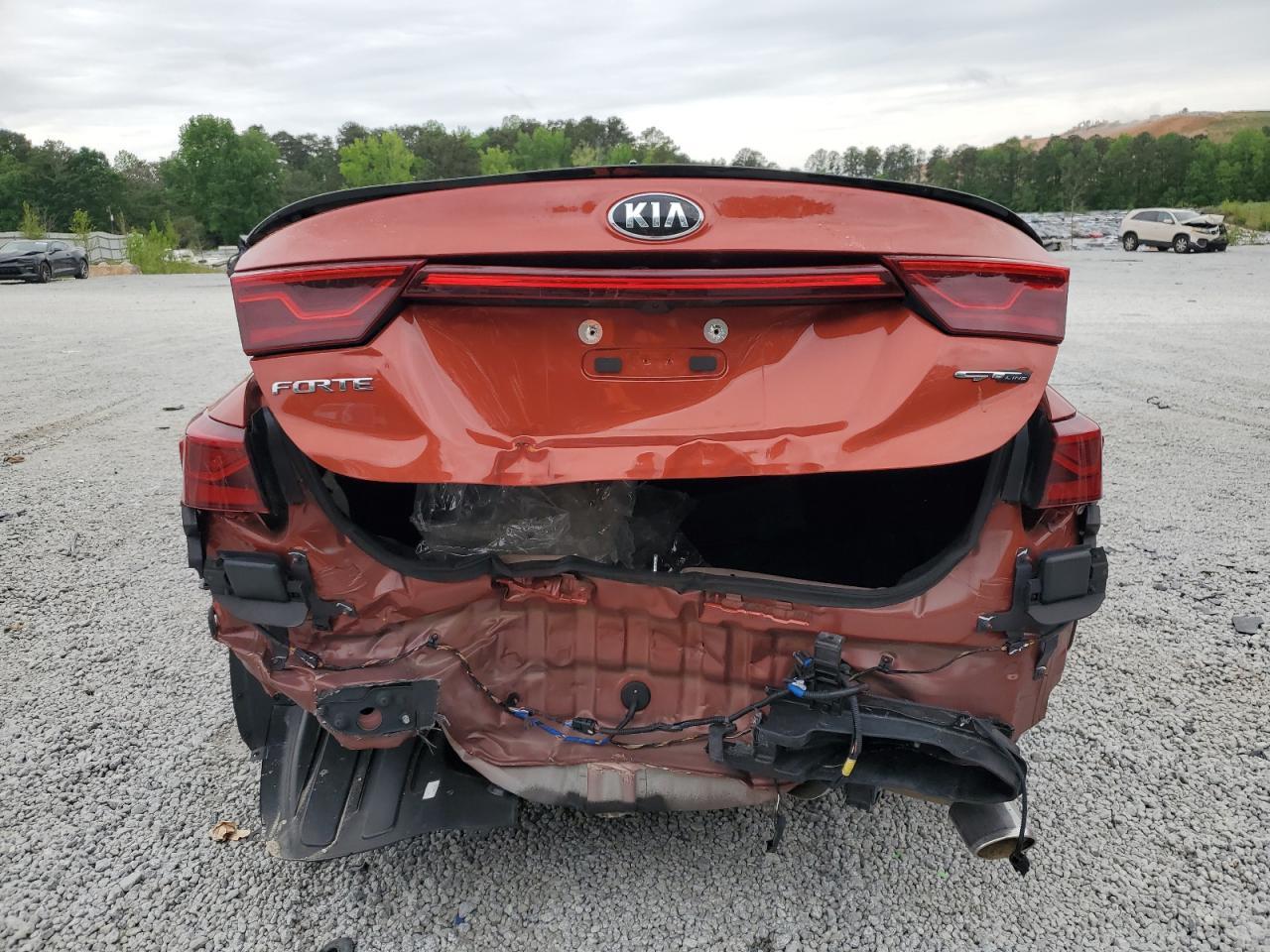 2021 Kia Forte Gt Line - Image 6