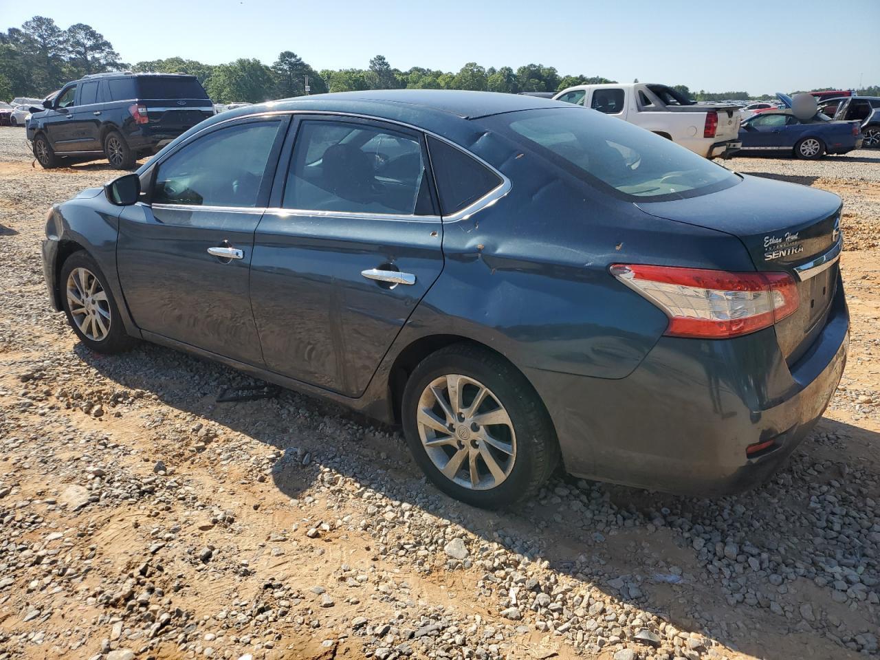 2013 Nissan Sentra S - Фото 2
