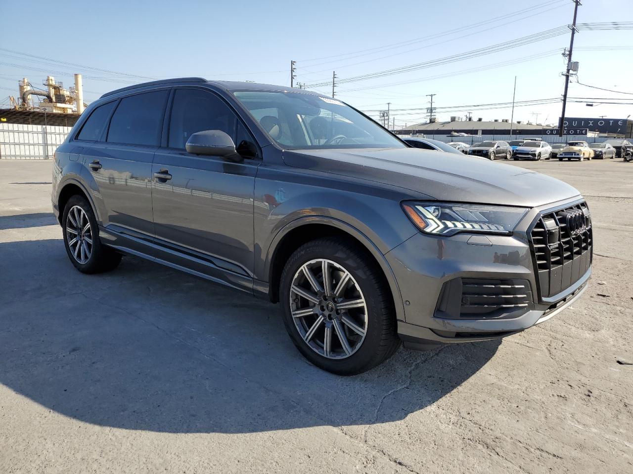 2024 Audi Q7 Premium Plus - Image 4