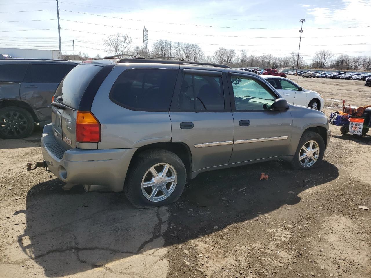 2008 GMC Envoy - Image 3