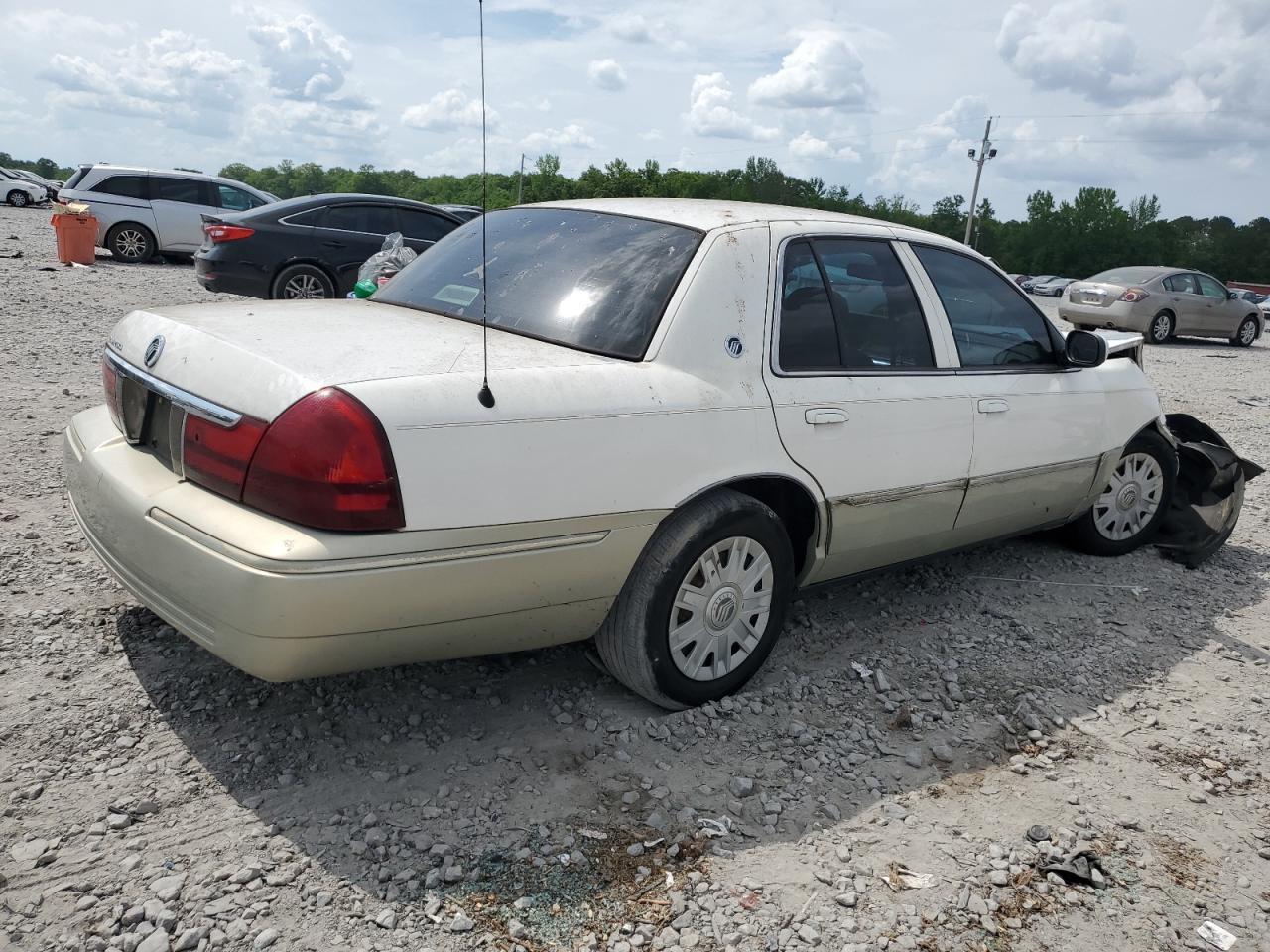 2005 Mercury Grand Marquis Gs - Image 3