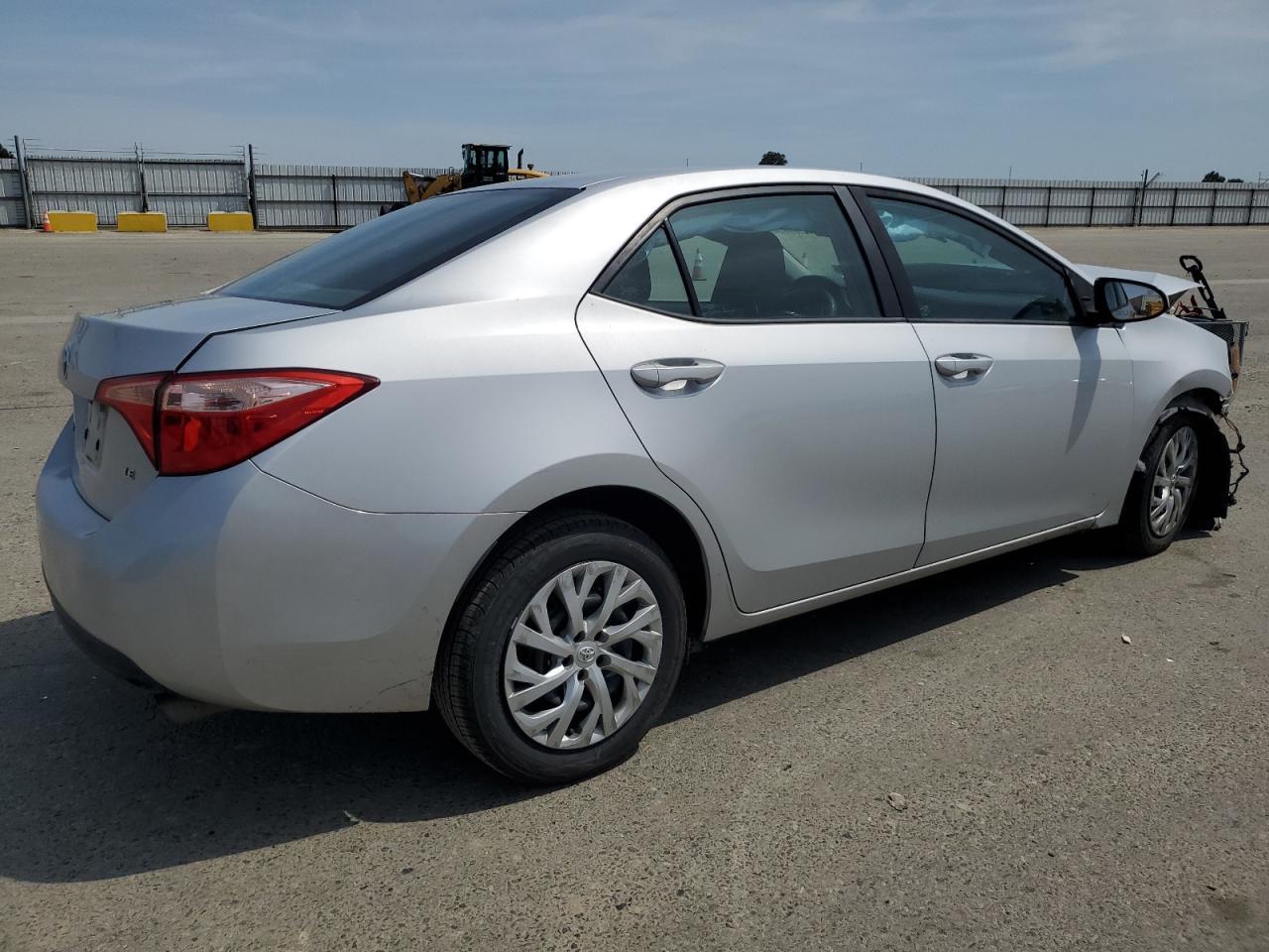 2017 Toyota Corolla L - Фото 3