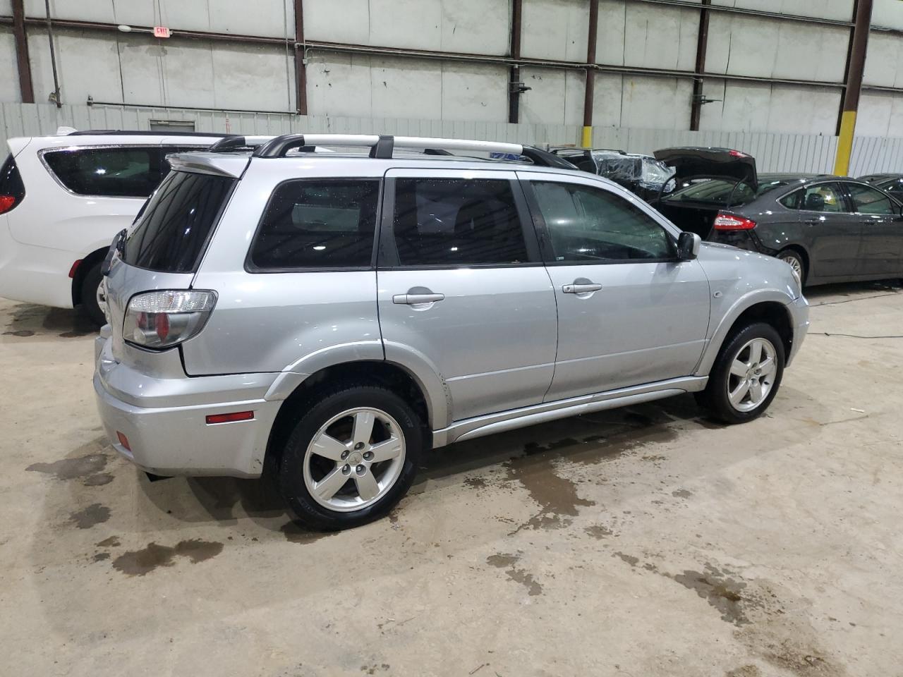 2005 Mitsubishi Outlander Limited - Фото 3