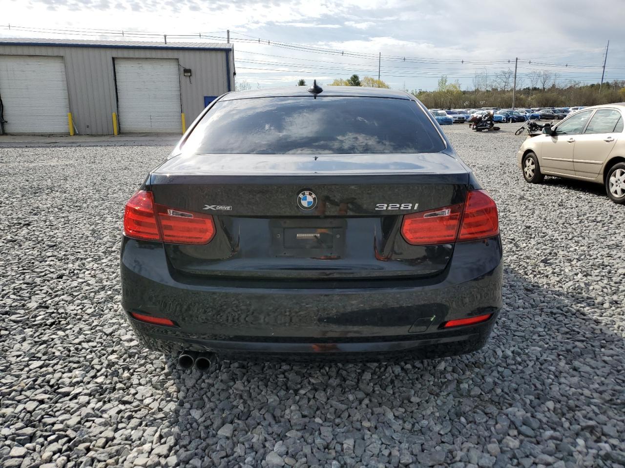 2015 BMW 328 Xi - Image 6