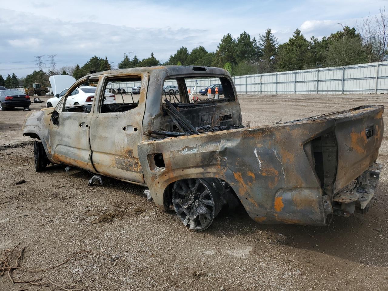 2023 Toyota Tacoma Double Cab - Image 2