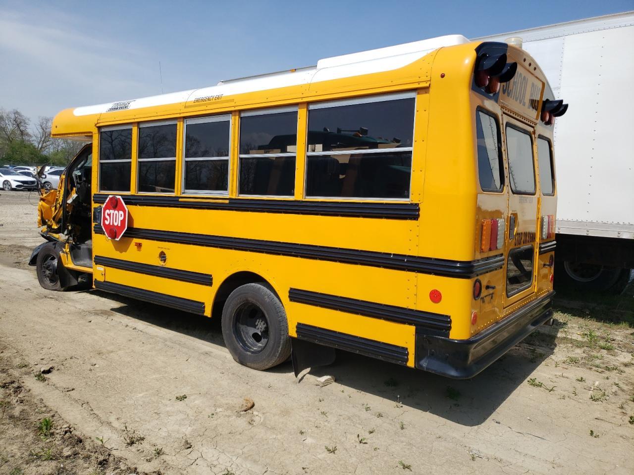 2021 Chevrolet Express G3500 - Фото 2