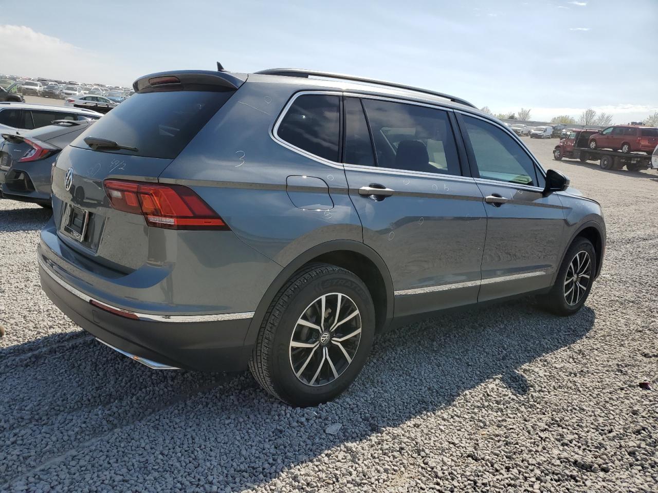 2021 Volkswagen Tiguan Se - Фото 3