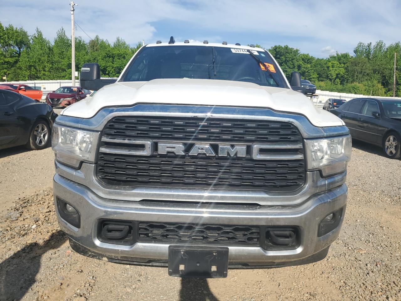 2024 Ram 3500 - Image 5
