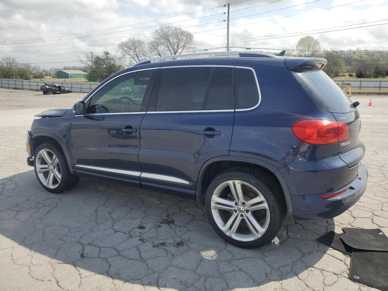 2016 Volkswagen Tiguan S - Фото 2