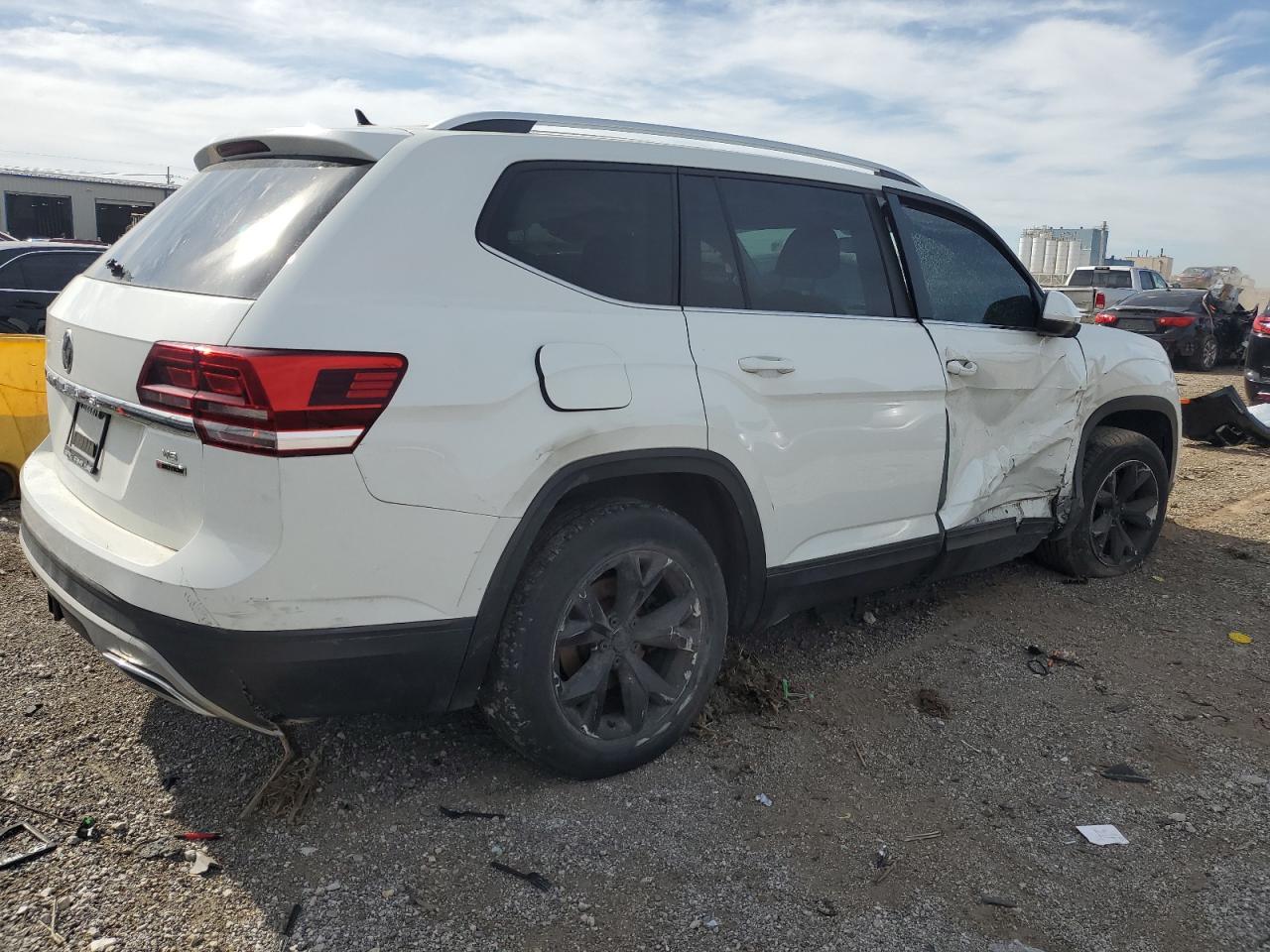 2019 Volkswagen Atlas S - Image 3