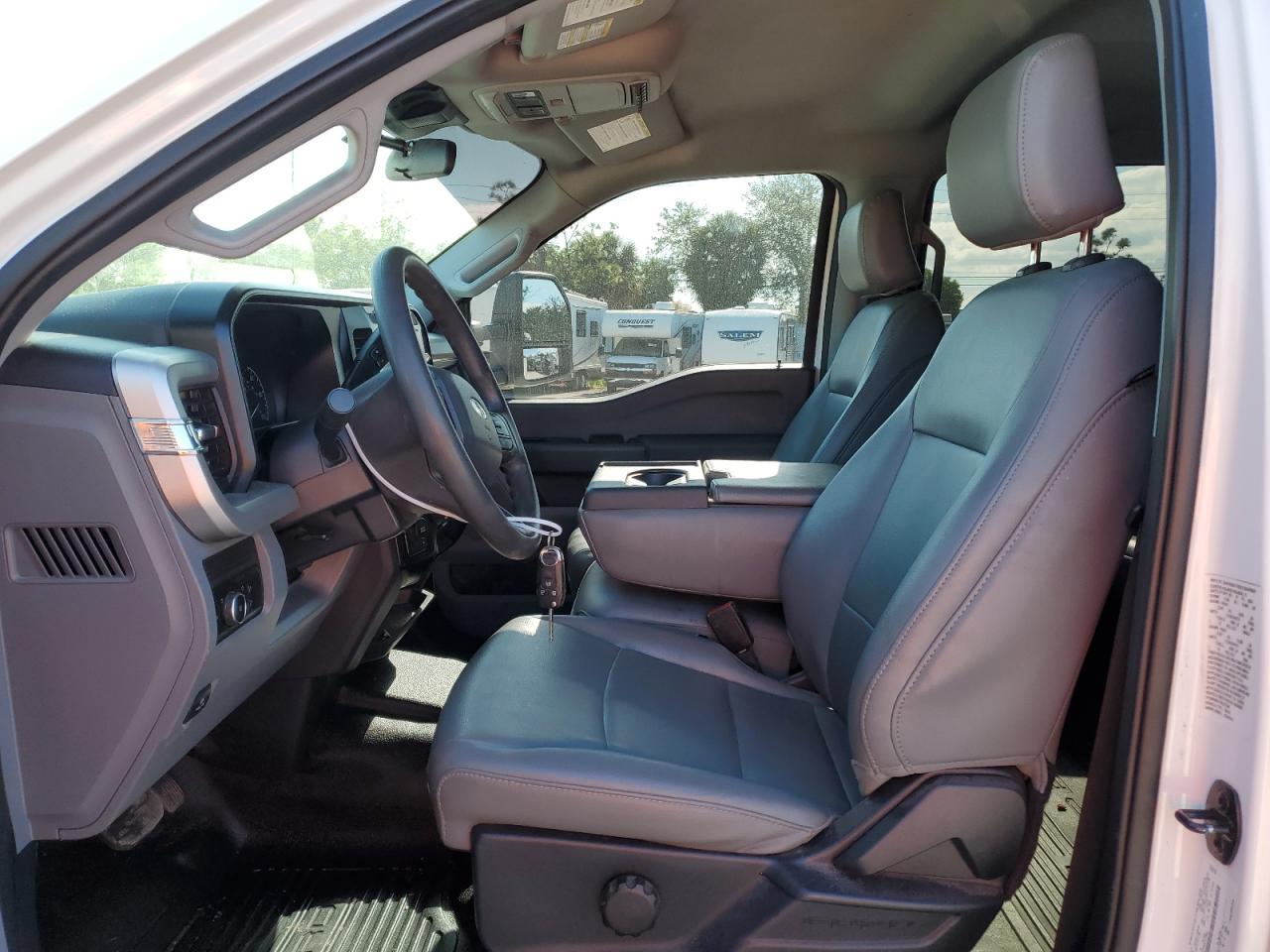 2024 Ford F350 Super Duty - Image 7