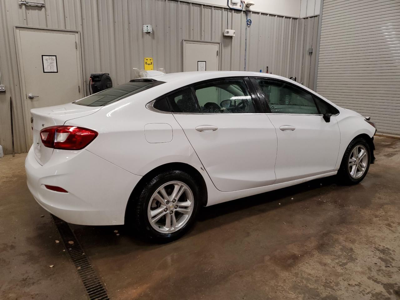 2018 Chevrolet Cruze Lt - Фото 3