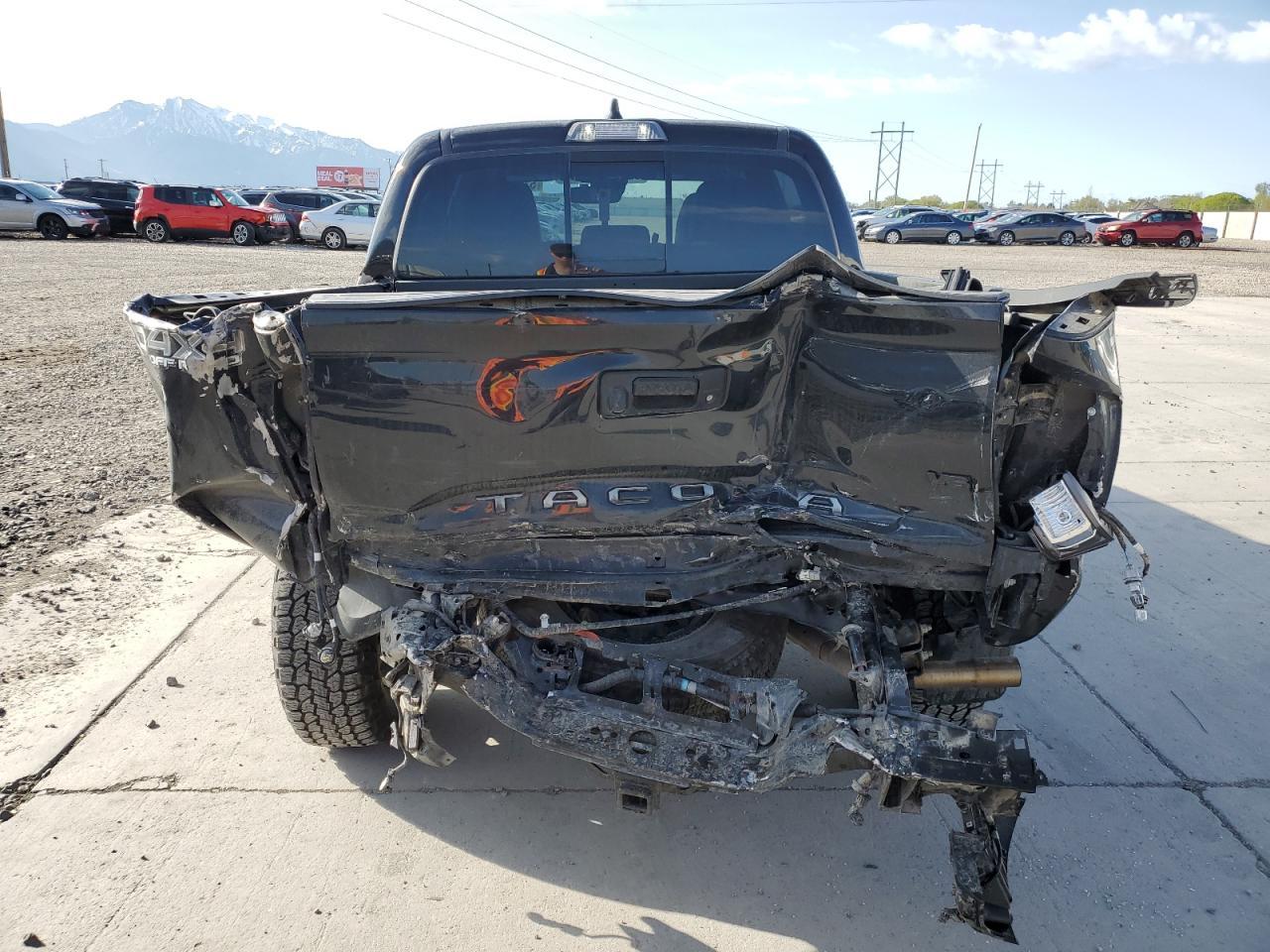 2020 Toyota Tacoma Double Cab - Image 6