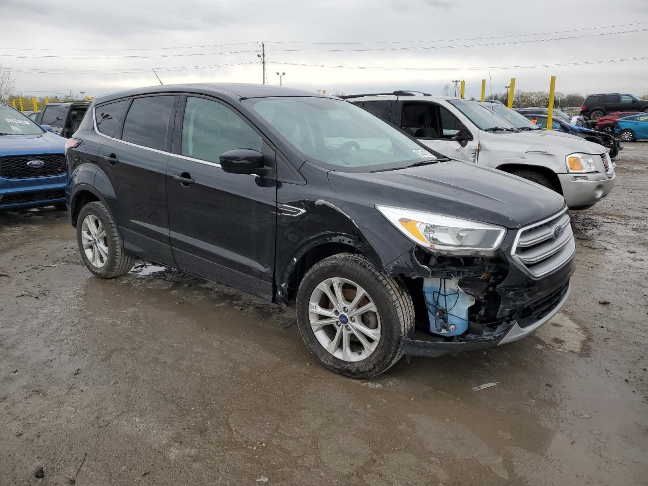 2017 Ford Escape Se - Фото 4