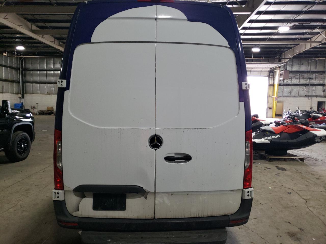 2020 Mercedes-Benz Sprinter 2500 - Image 6