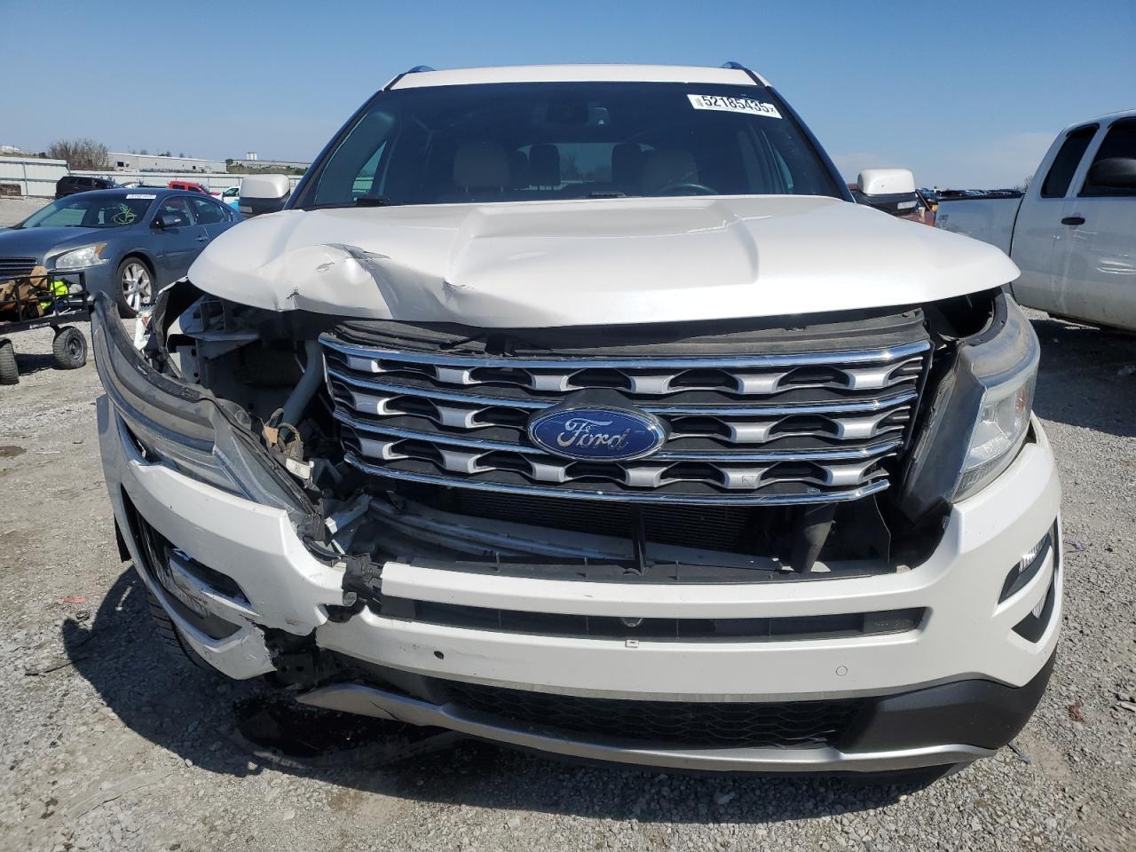 2017 Ford Explorer Limited - Image 5