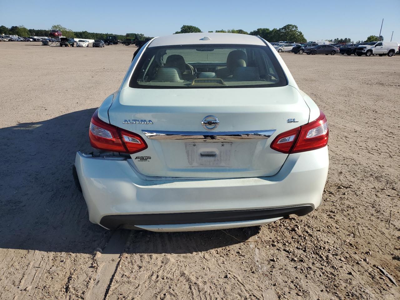 2017 Nissan Altima 2.5 - Image 6