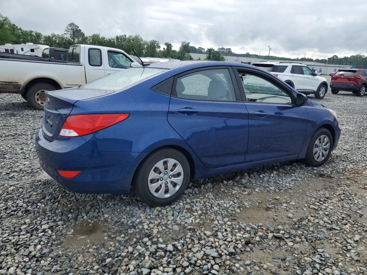 2016 Hyundai Accent Se - Фото 3