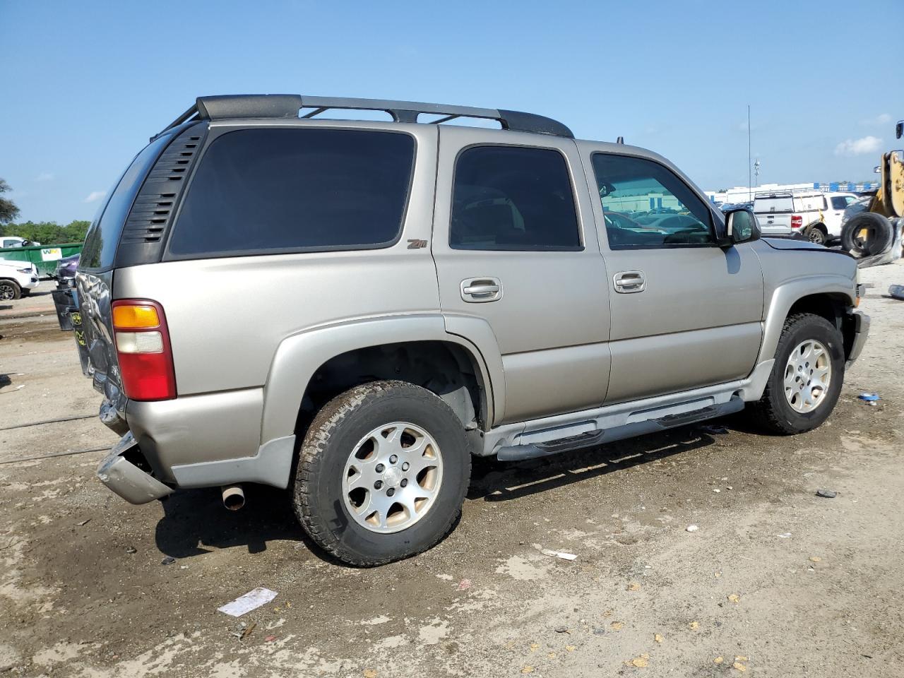 2003 Chevrolet Tahoe K1500 - Фото 3
