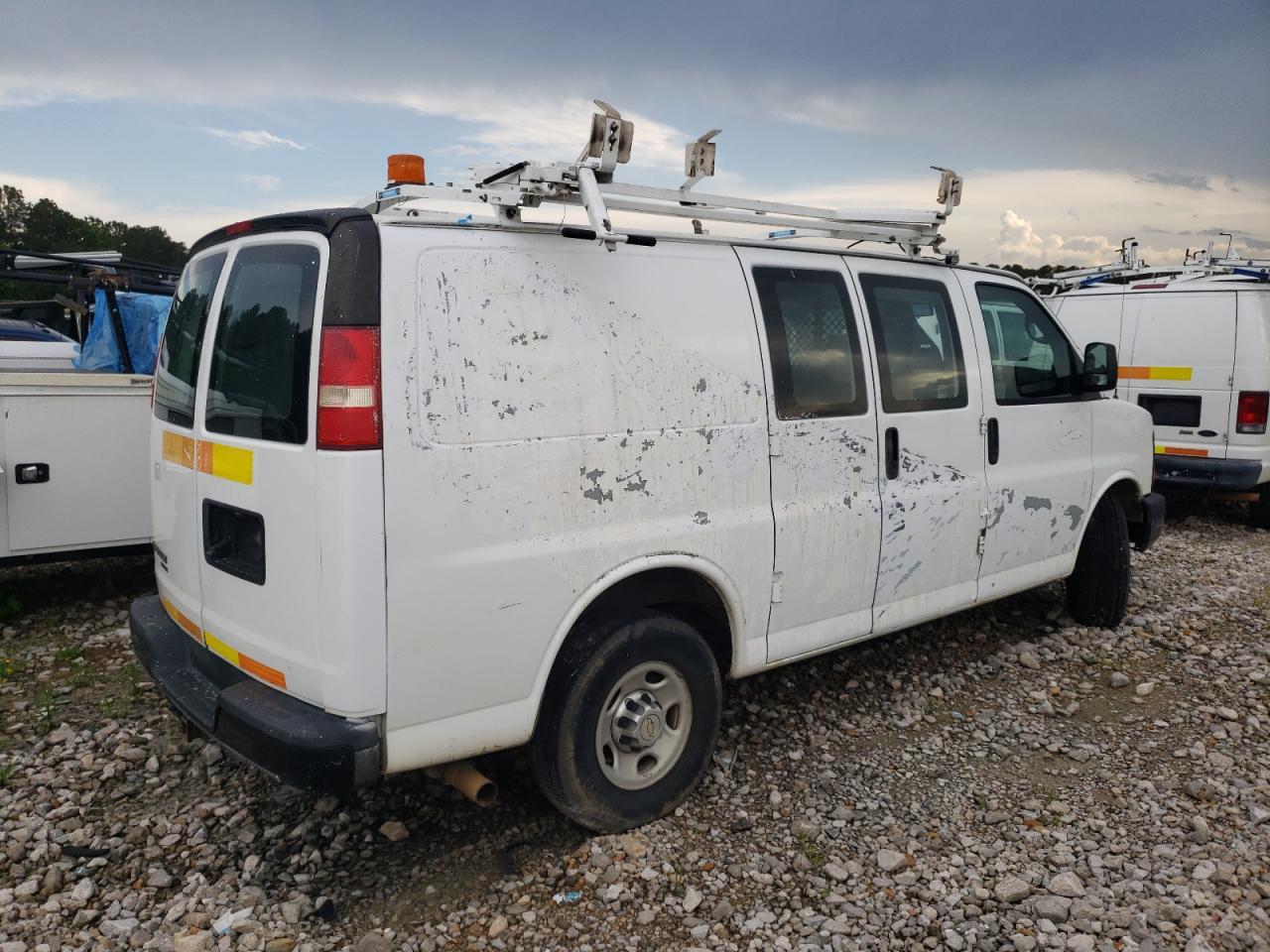 2013 Chevrolet Express G2500 - Фото 3