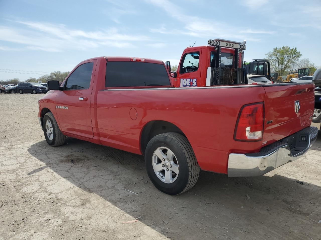 2011 Dodge Ram 1500 - Фото 2