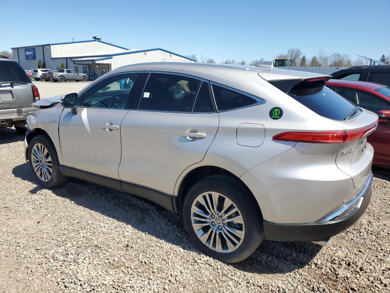 2023 Toyota Venza Le - Image 2