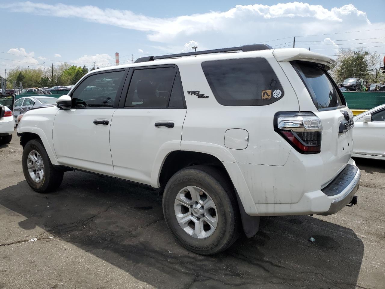 2020 Toyota 4Runner Sr5/Sr5 Premium - Image 2