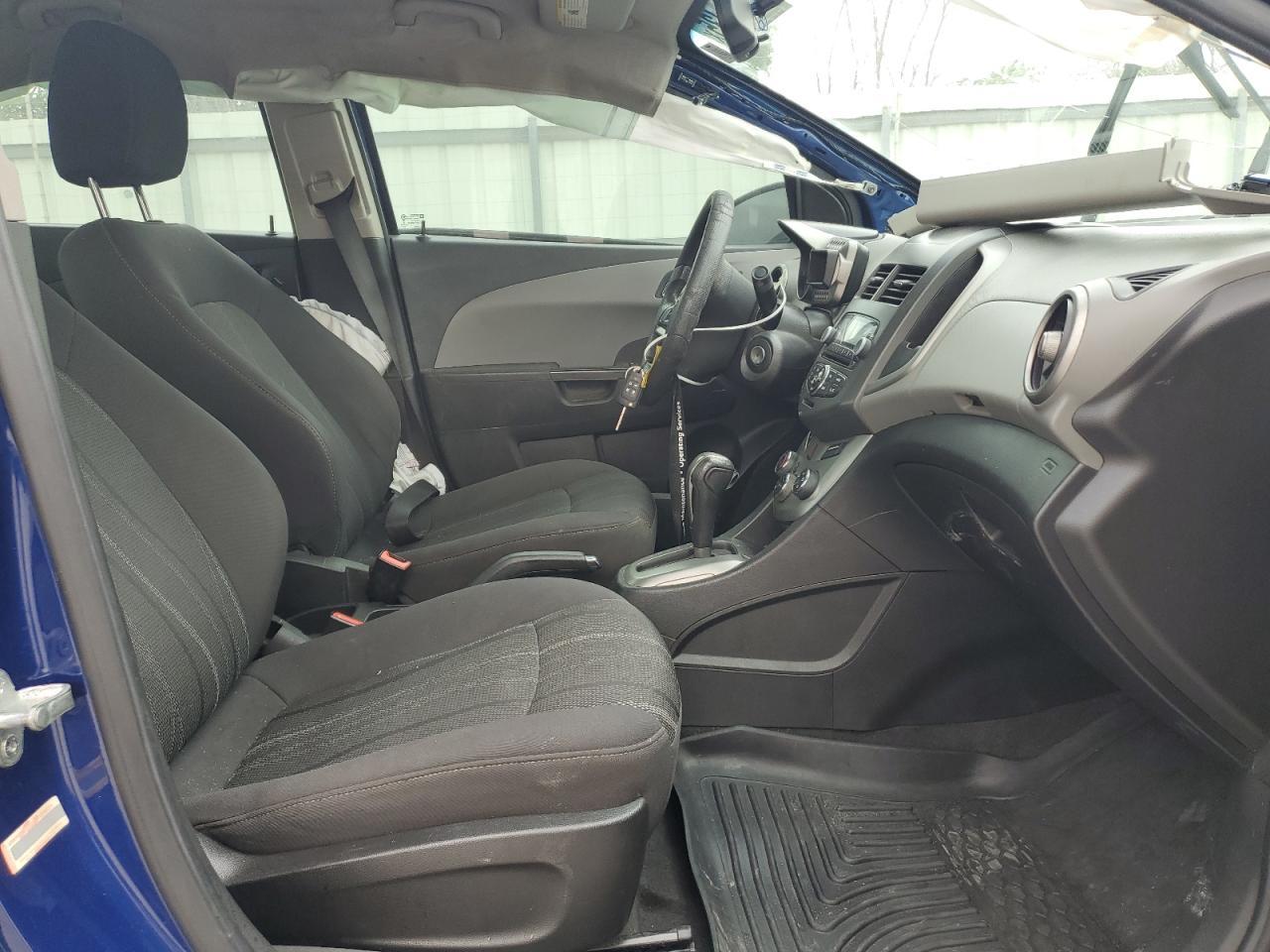 2014 Chevrolet Sonic Lt - Фото 7