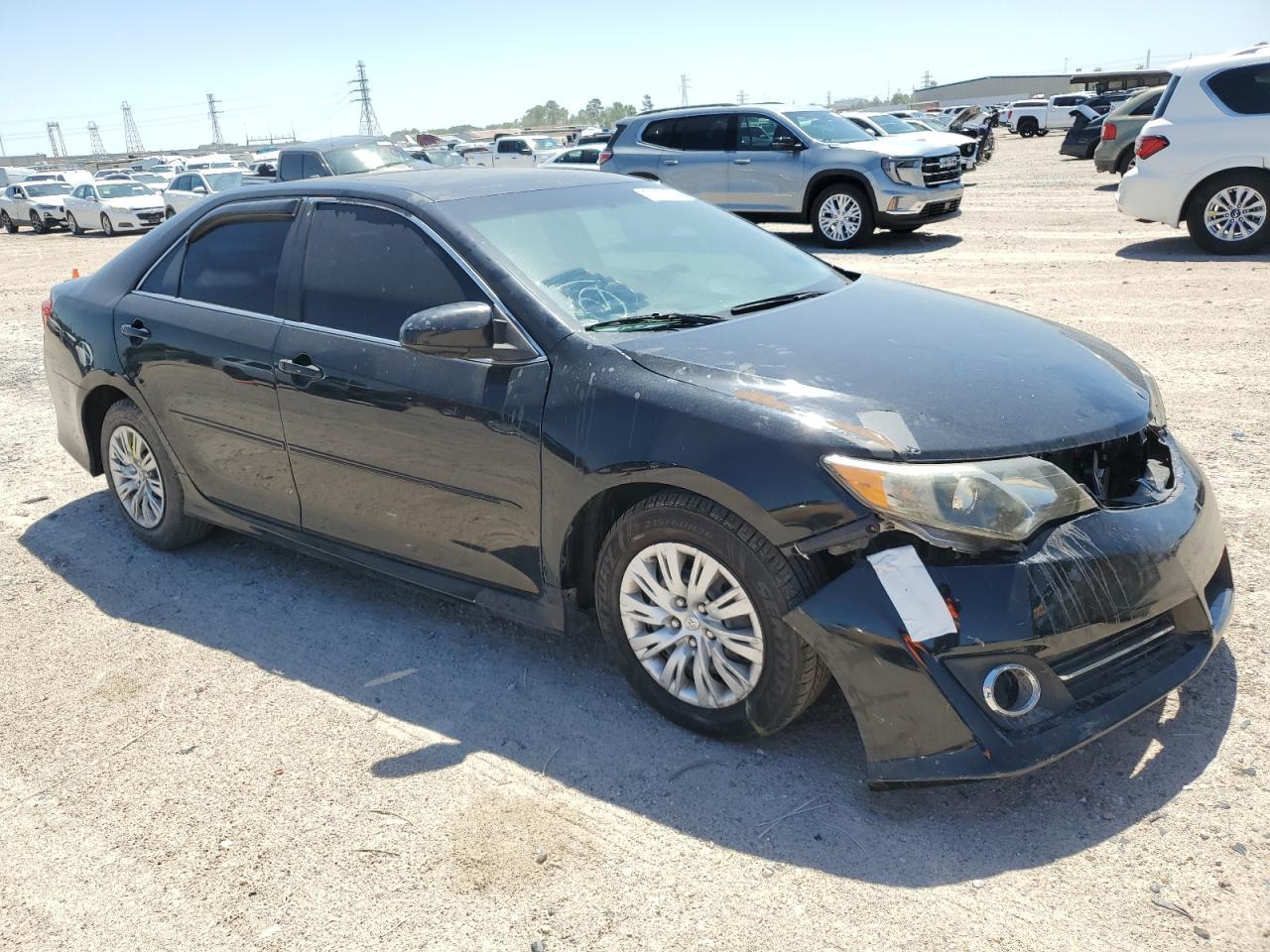 2014 Toyota Camry L - Фото 4