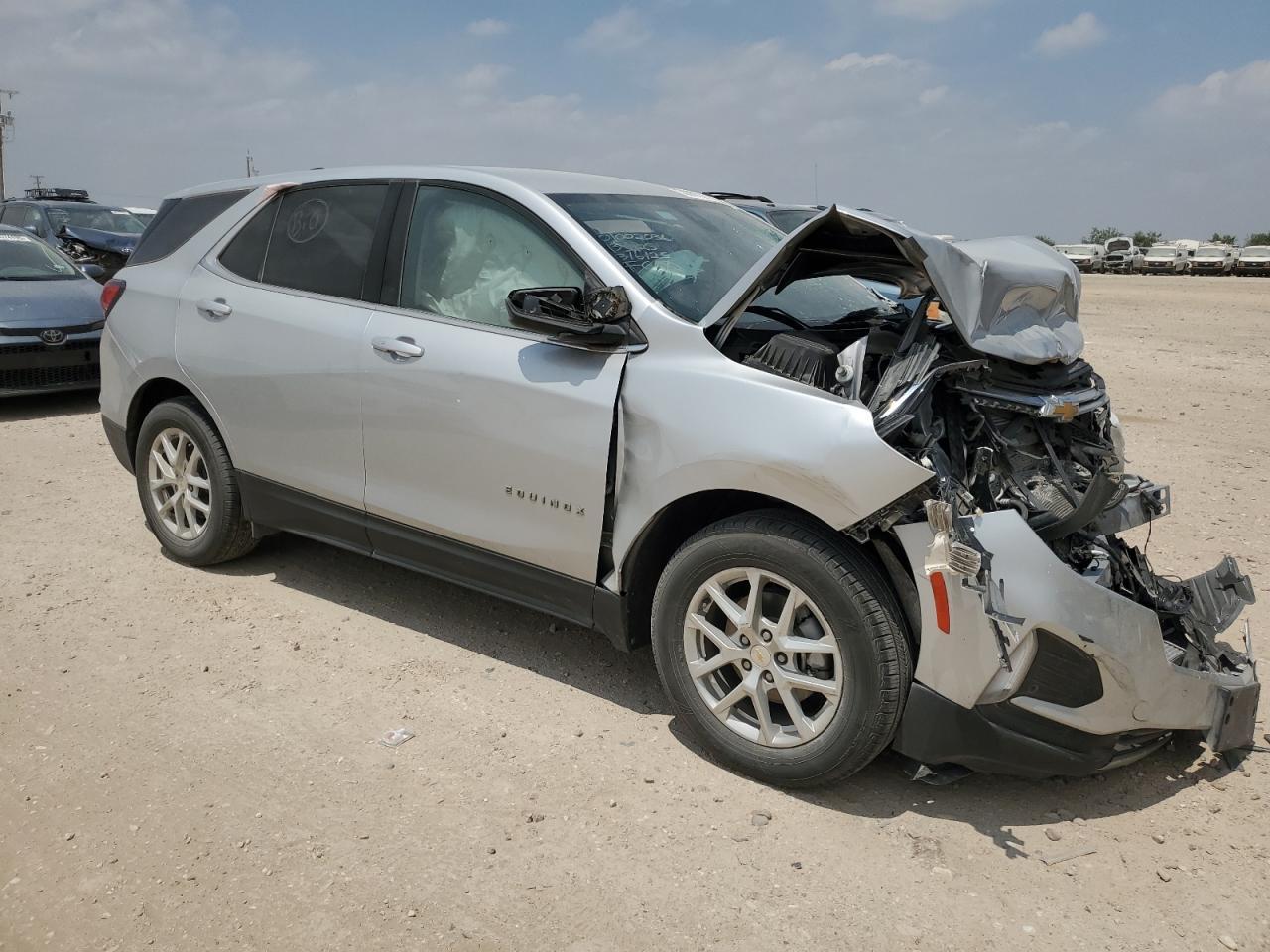 2022 Chevrolet Equinox Lt - Фото 4
