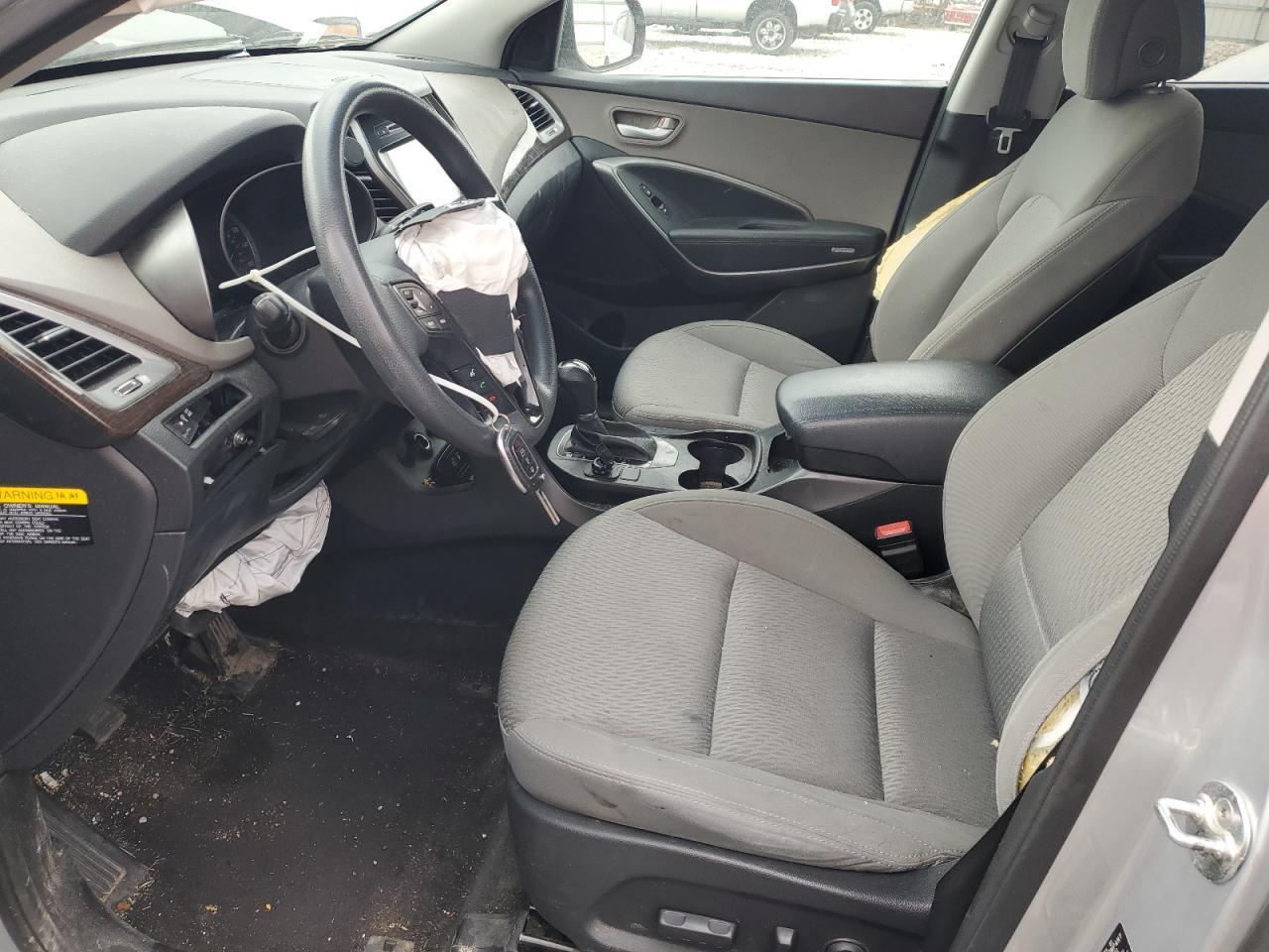 2017 Hyundai Santa Fe Se - Image 7