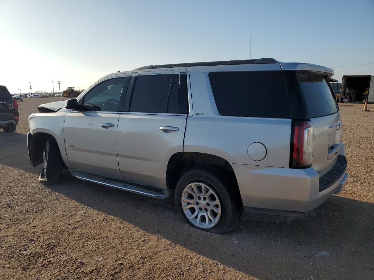 2015 GMC Yukon Slt - Фото 2
